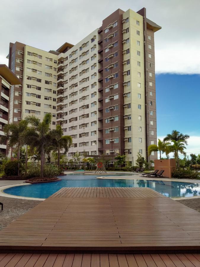 אילוילו Spacious 2 Bedroom Condo Unit For Rent מראה חיצוני תמונה