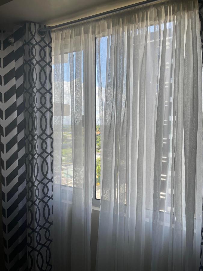 אילוילו Spacious 2 Bedroom Condo Unit For Rent מראה חיצוני תמונה