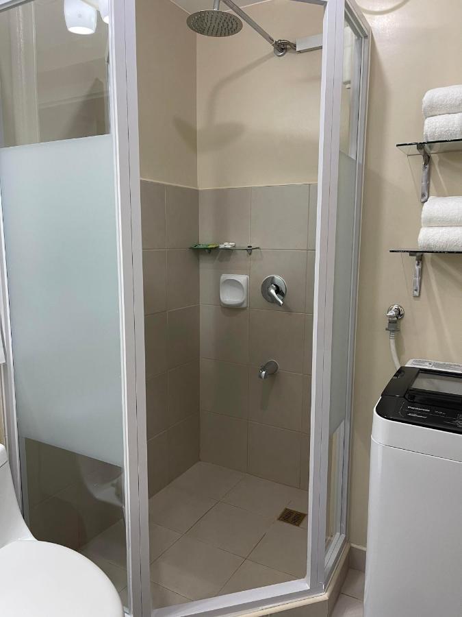 אילוילו Spacious 2 Bedroom Condo Unit For Rent מראה חיצוני תמונה