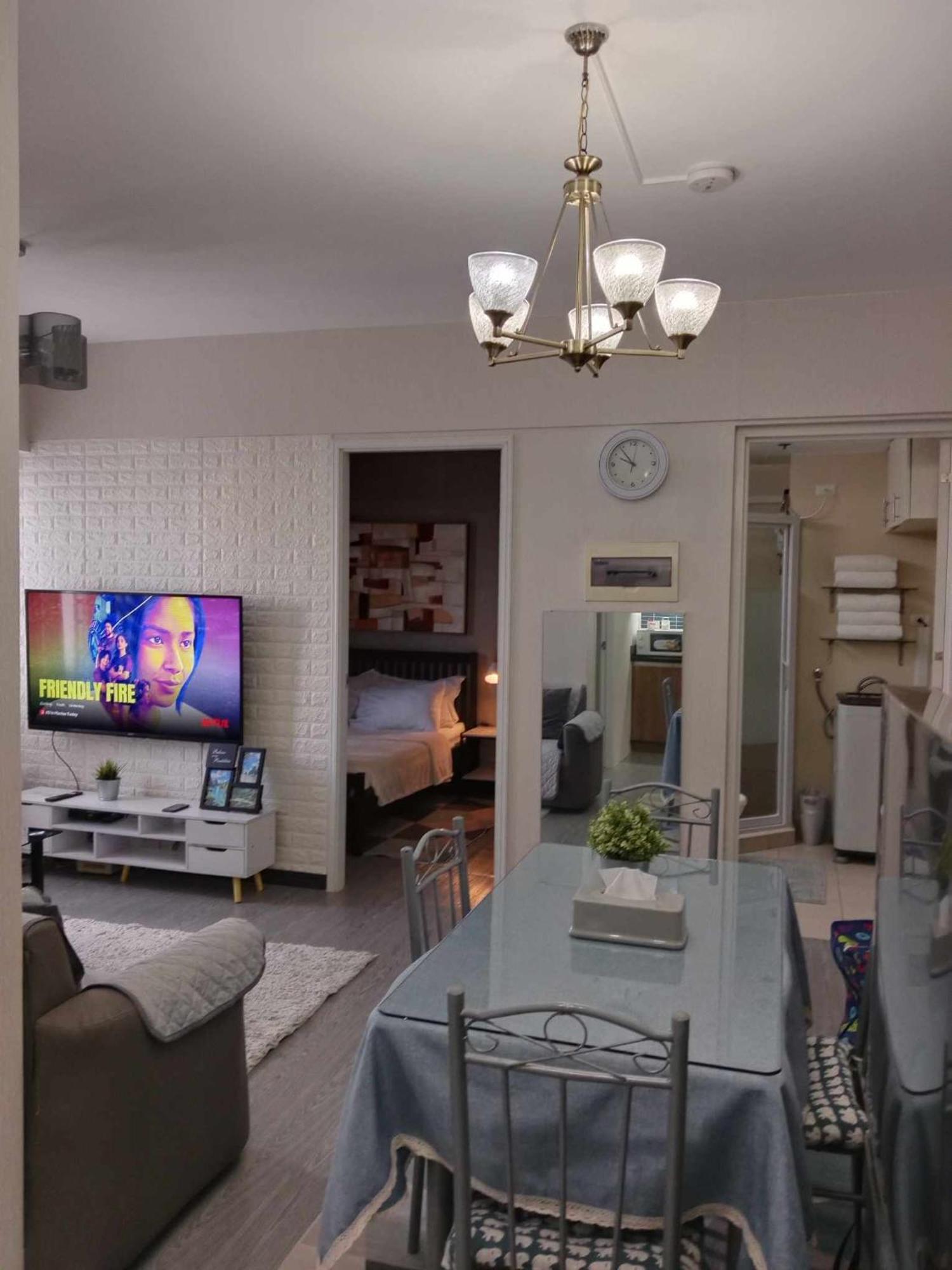 אילוילו Spacious 2 Bedroom Condo Unit For Rent מראה חיצוני תמונה