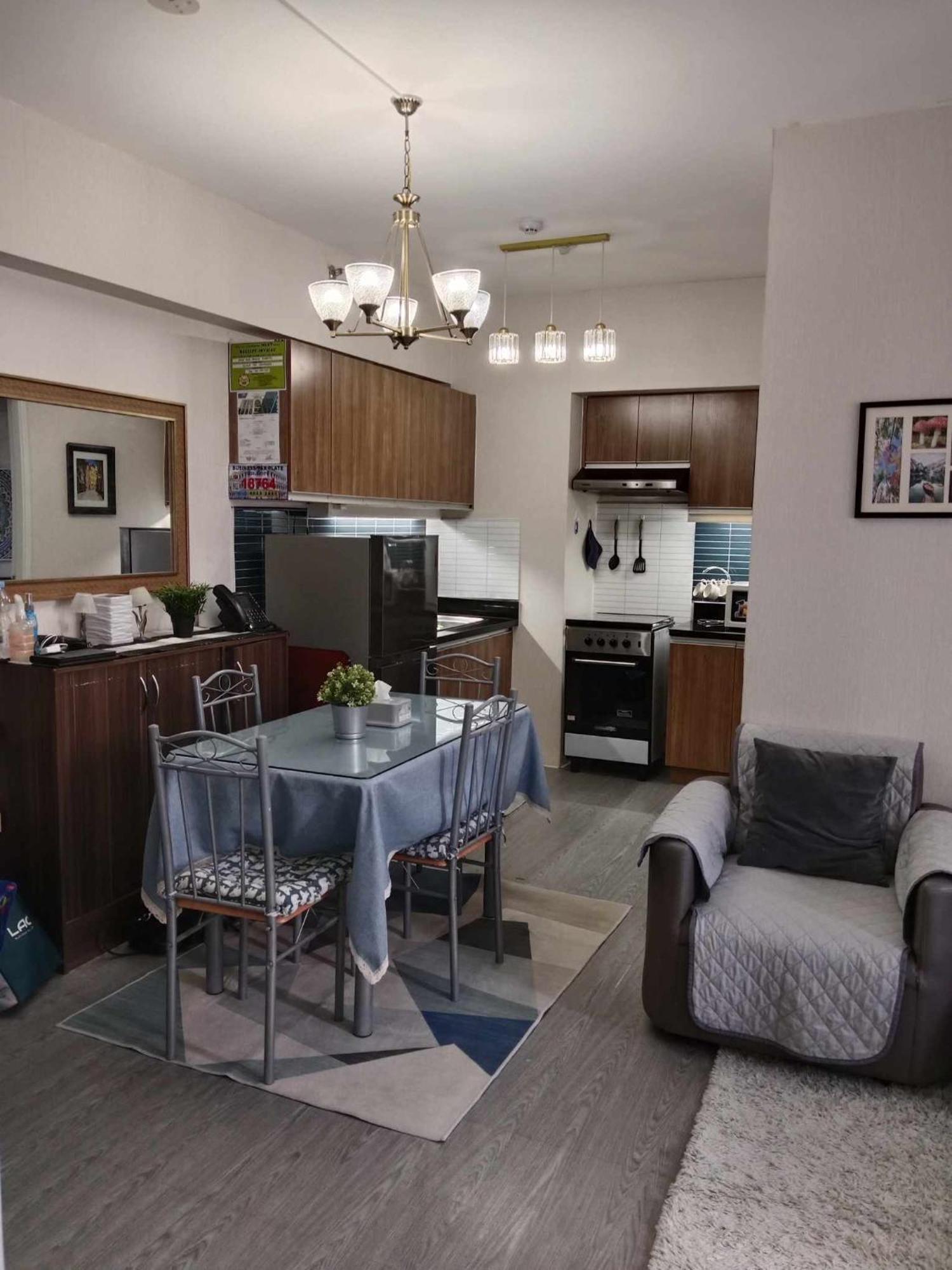 אילוילו Spacious 2 Bedroom Condo Unit For Rent מראה חיצוני תמונה